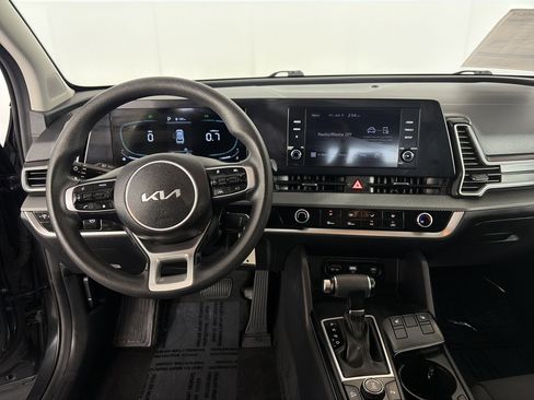 Certified 2023 Kia Sportage LX AWD/4WD image 3