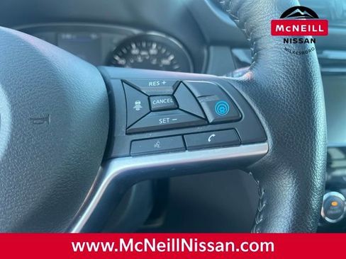 Used 2022 Nissan Rogue Sport SV w/ Technology Package image 28