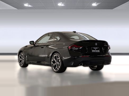Used 2026 BMW 230i Coupe w/ Convenience Package RWD image 3
