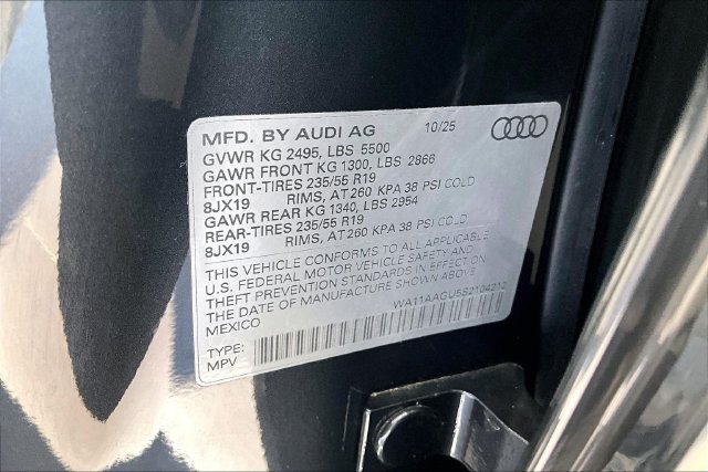 Used 2025 Audi Q5 Premium w/ Convenience Package AWD/4WD image 19