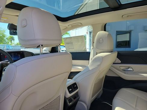 New 2026 Mercedes-Benz GLE 450 4MATIC image 13