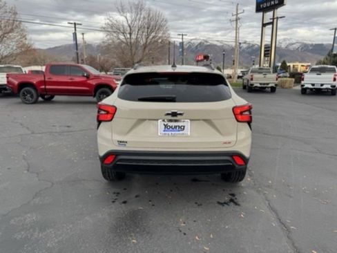 New 2026 Chevrolet Trax RS w/ Driver Confidence Package FWD image 6