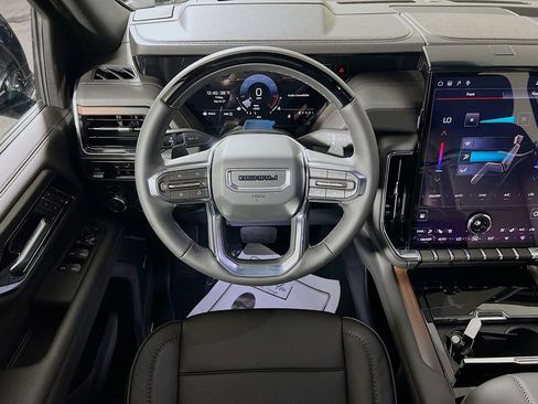 New 2026 GMC Yukon XL Denali w/ Denali Reserve Package image 17