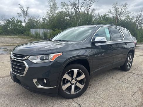 Used 2018 Chevrolet Traverse LT w/ LPO, Floor Liner Package FWD image 1