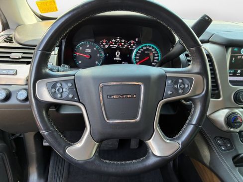 Used 2020 GMC Yukon Denali w/ Open Road Package AWD/4WD image 13