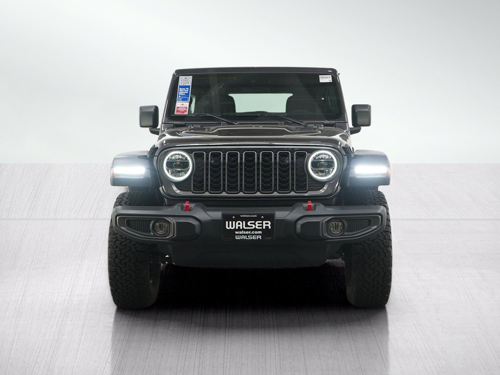 Used 2024 Jeep Wrangler Unlimited Rubicon w/ Convenience Group AWD/4WD image 8