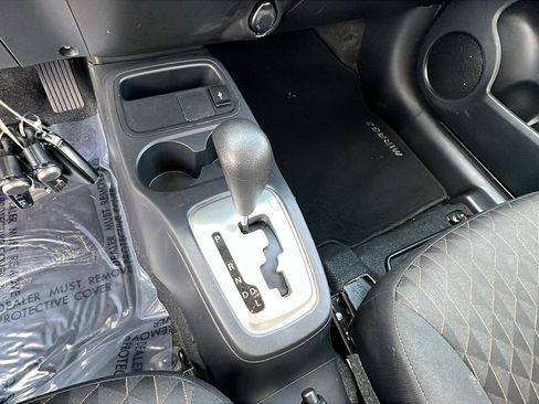 Used 2024 Mitsubishi Mirage ES image 30