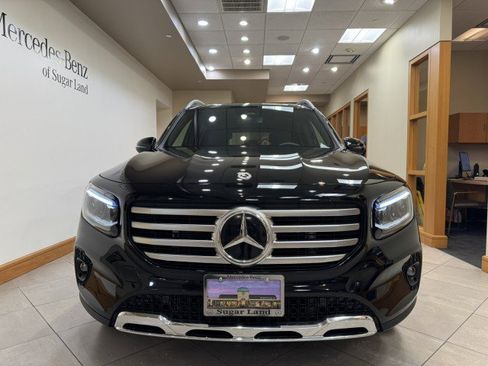 Certified 2025 Mercedes-Benz GLB 250 image 2