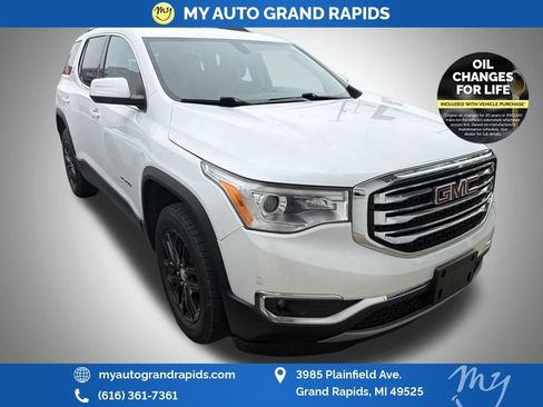 Used 2019 GMC Acadia SLT AWD/4WD image 3