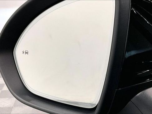 Used 2022 Buick Envision Preferred w/ Sport Touring Package FWD image 38