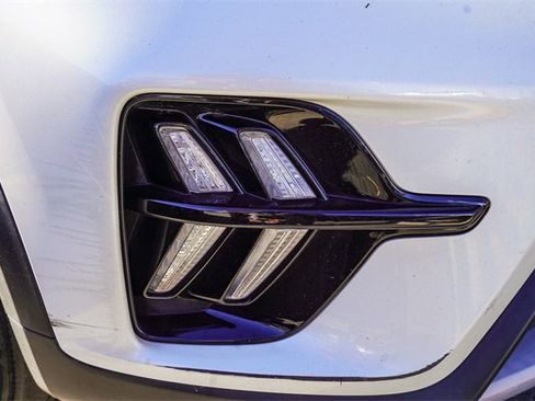 Used 2022 Kia Niro LXS image 8