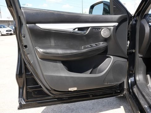Used 2019 INFINITI QX50 Essential w/ Premium Heat Package image 18