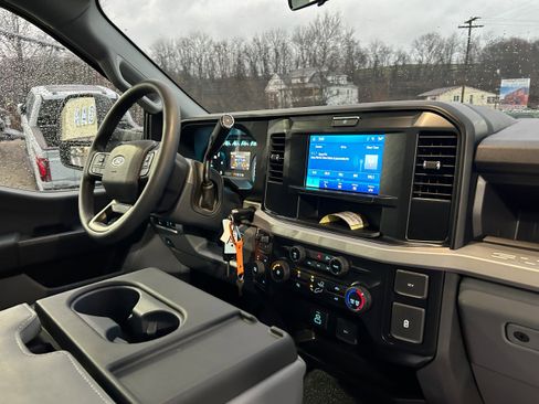 New 2026 Ford F550 4x4 Regular Cab Super Duty image 32