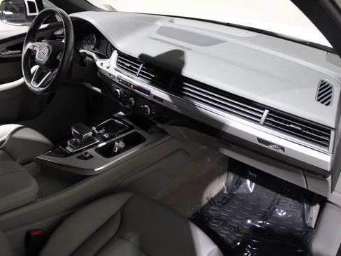 Used 2019 Audi Q7 2.0T Premium w/ Convenience Package image 23