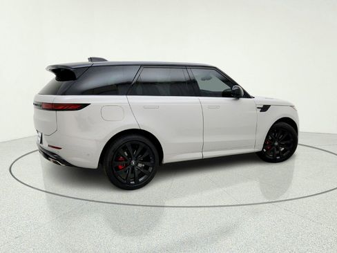 Used 2025 Land Rover Range Rover Sport Dynamic SE AWD/4WD image 8