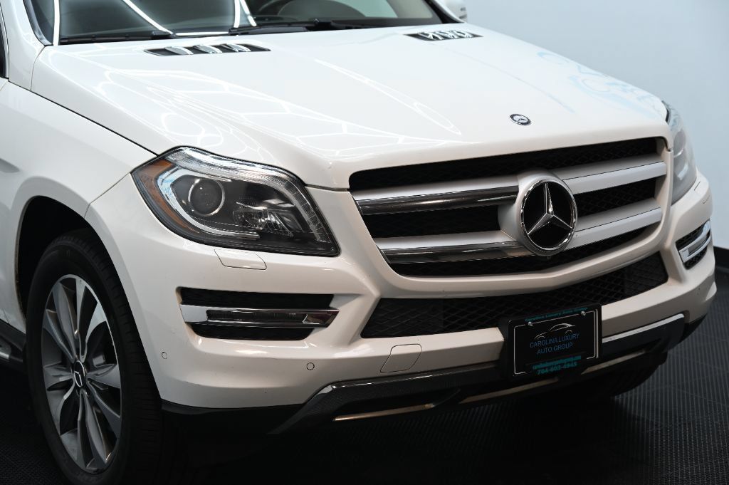 Used 2016 Mercedes-Benz GL 320 BlueTEC 4MATIC w/ Premium I Package image 8