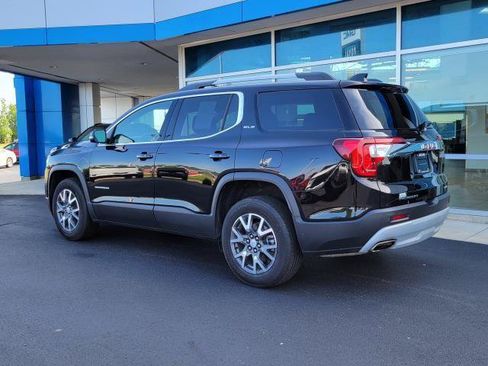 Used 2023 GMC Acadia SLE w/ Driver Convenience Package AWD/4WD image 4