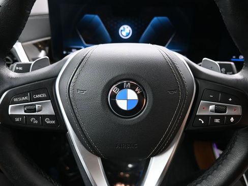 Used 2025 BMW X5 xDrive40i w/ Climate Comfort Package image 16