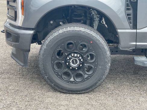 New 2026 Ford F350 Lariat w/ Black Appearance Package AWD/4WD image 25