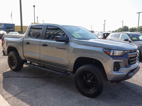 Used 2023 Chevrolet Colorado LT w/ LT Convenience Package II image 3