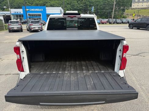 Used 2024 Chevrolet Silverado 1500 High Country AWD/4WD image 25