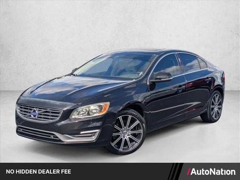 Used 2017 Volvo S60 T5 Inscription FWD image 1