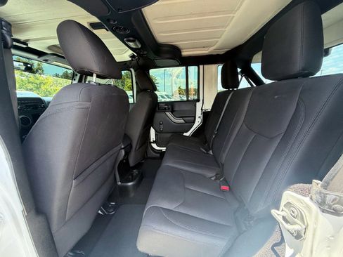 Used 2017 Jeep Wrangler Unlimited Sport AWD/4WD image 26