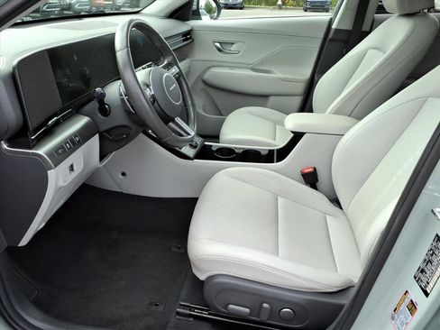 Used 2024 Hyundai Kona Limited image 5