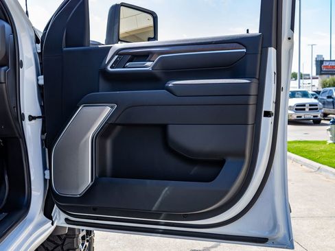 Used 2026 Chevrolet Silverado 3500 High Country w/ High Country Premium Package AWD/4WD image 38