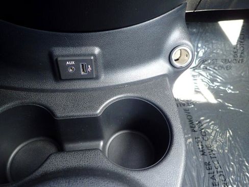 Used 2019 Nissan Versa SV image 20