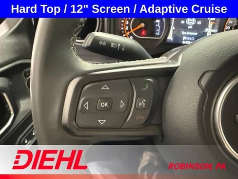 Used 2025 Jeep Wrangler Unlimited Rubicon AWD/4WD image 22