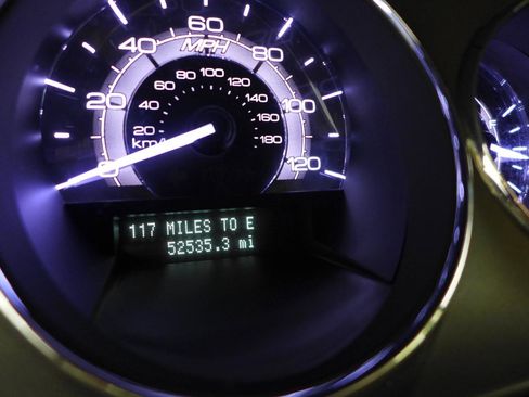 Used 2011 Lincoln MKZ FWD image 19