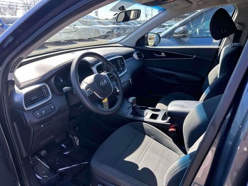 Used 2020 Kia Sorento LX image 15