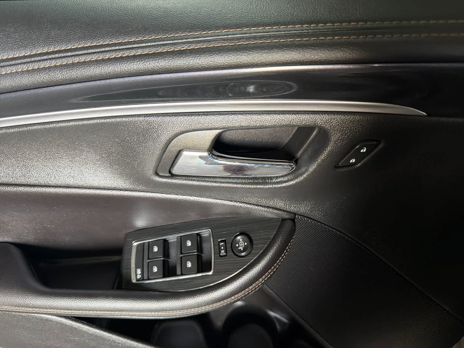 Used 2019 Chevrolet Impala LT FWD image 12