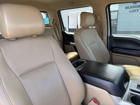 Used 2015 Ford F150 Lariat w/ Equipment Group 502A Luxury AWD/4WD image 9