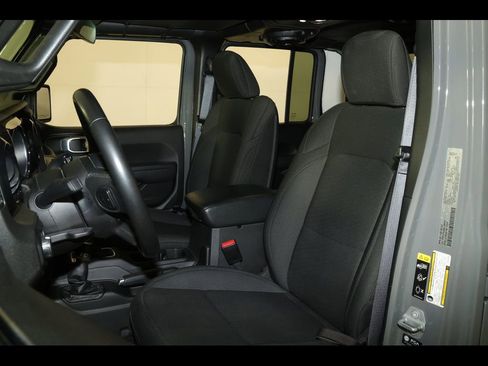 Used 2022 Jeep Gladiator Sport AWD/4WD image 21