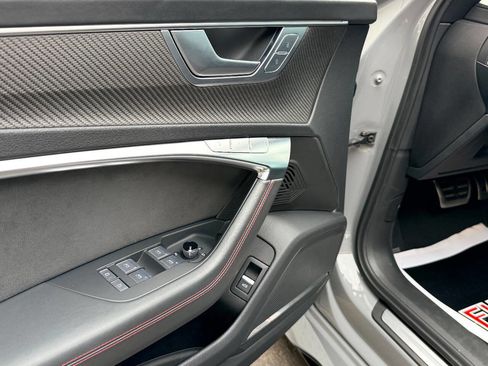 Used 2022 Audi RS 6 image 19