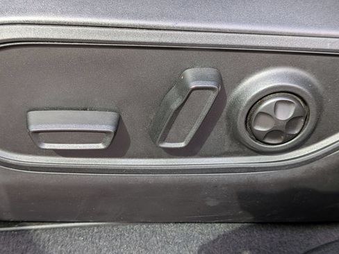 Used 2024 Jeep Grand Cherokee Limited 4xe AWD/4WD image 16