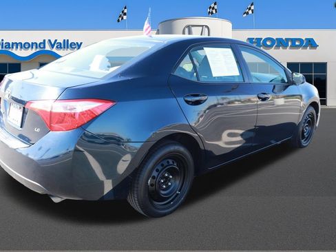 Used 2017 Toyota Corolla LE w/ Carpet Mat Package (TMS) FWD image 8