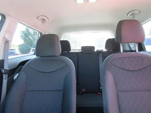 Used 2017 Kia Soul FWD image 11