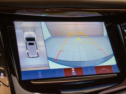 Used 2018 Cadillac Escalade Luxury image 32