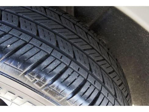 Used 2022 Volkswagen Taos SE image 32