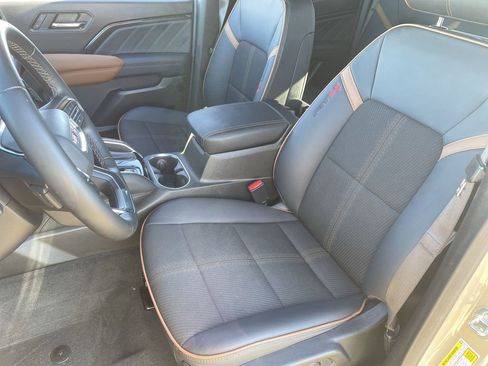 Used 2024 GMC Canyon AT4 image 18