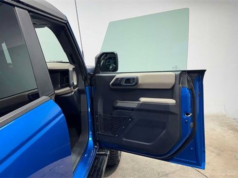 Used 2021 Ford Bronco Wildtrak image 9