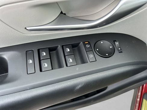 New 2026 Hyundai Tucson Blue SE image 19