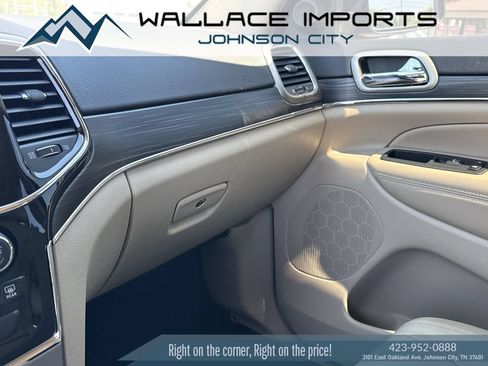Used 2021 Jeep Grand Cherokee Limited AWD/4WD image 21