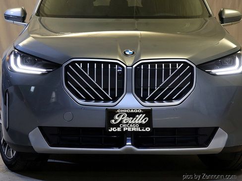 Used 2025 BMW X3 xDrive30i w/ Premium Package image 6