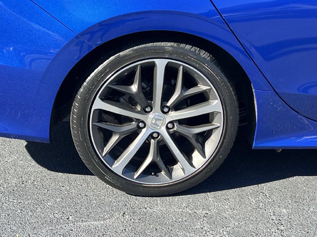 Used 2022 Honda Civic Touring image 8