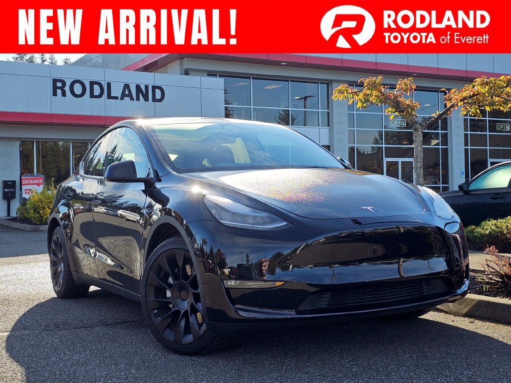 Used 2023 Tesla Model Y Long Range AWD/4WD image 1
