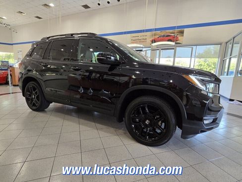 Used 2024 Honda Passport Black Edition image 3